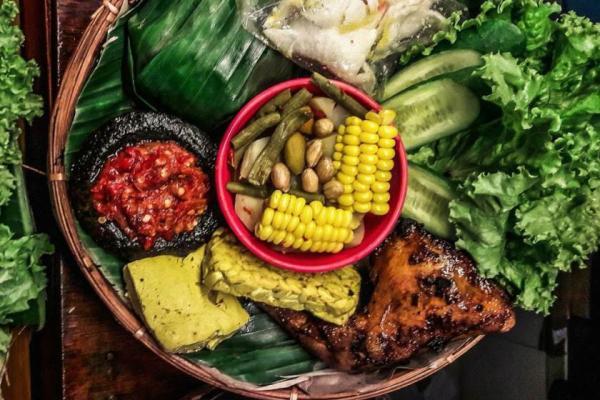 خوردن این خوراکی ها را در سفر به اندونزی فراموش کنید